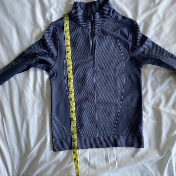 Seamless Quarter Zip Rib-Panelled Top - Picture 7 of 7